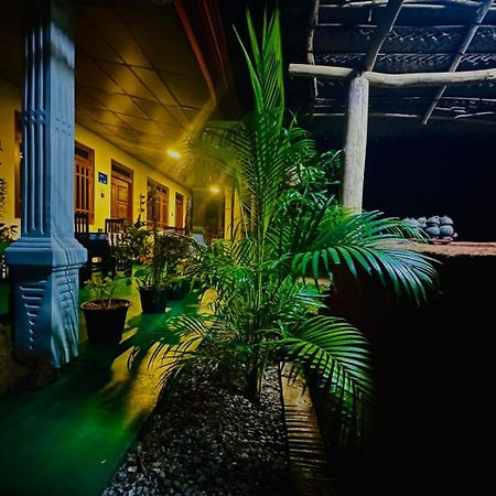 Dambulla Kings Inn Ngoại thất bức ảnh